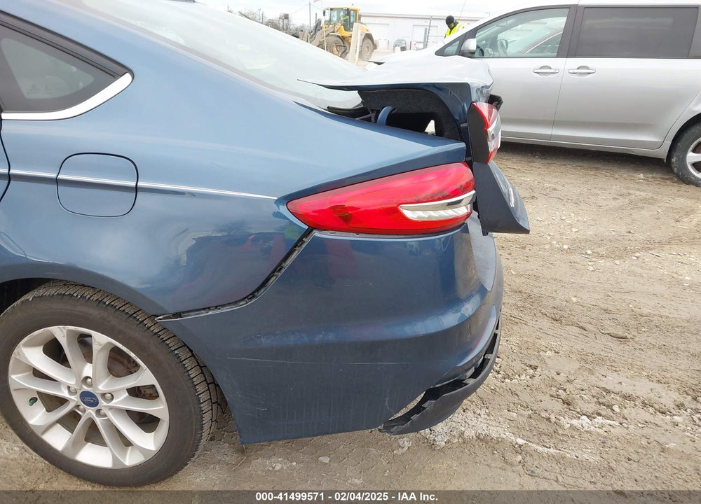 2019 FORD FUSION HYBRID VIN: 3FA6P0LU5KR168701