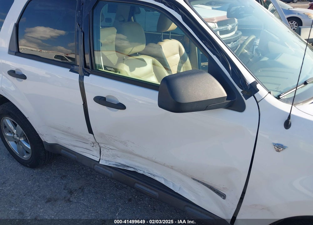 2008 FORD ESCAPE XLT VIN: 1FMCU031X8KC24894