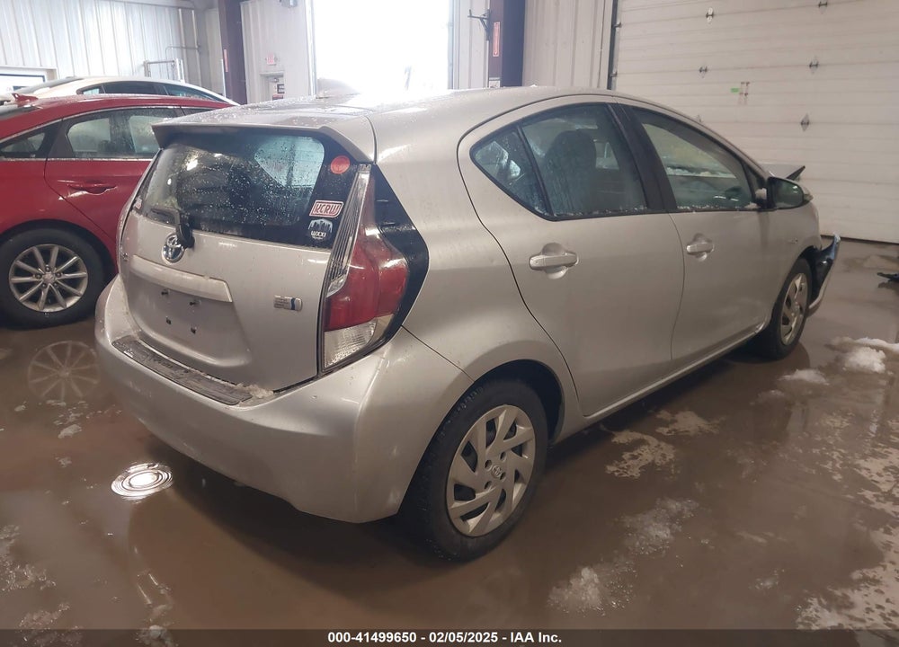 2015 TOYOTA PRIUS C TWO VIN: JTDKDTB34F1093078