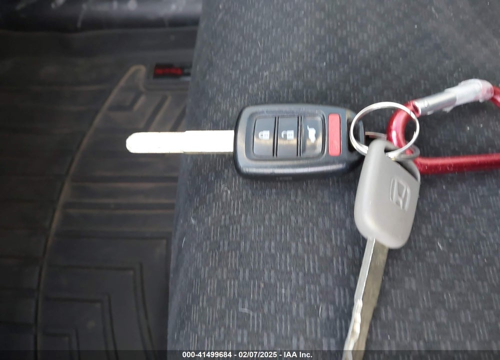 2015 HONDA CR-V LX VIN: 2HKRM4H34FH626941