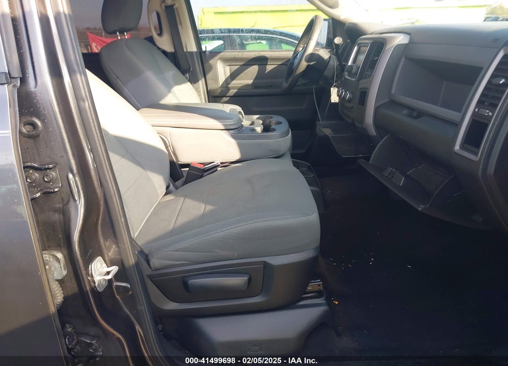2014 RAM 1500 VIN: 3C6RR7KT5EG264547