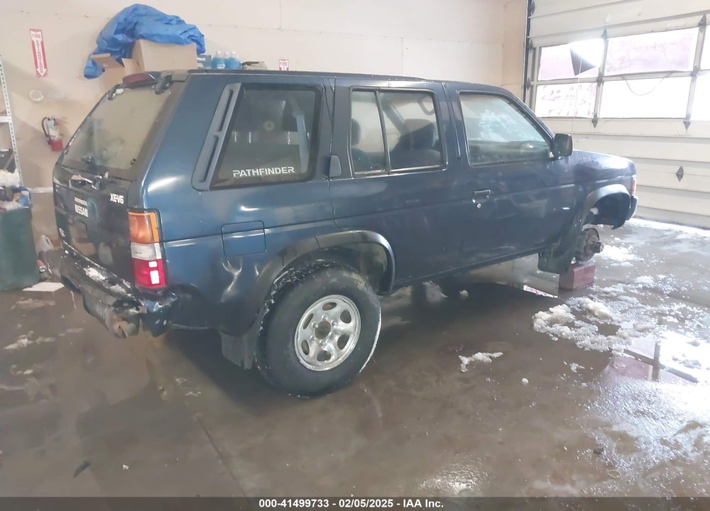 1995 NISSAN PATHFINDER LE/SE/XE VIN: JN8HD17Y5SW105243