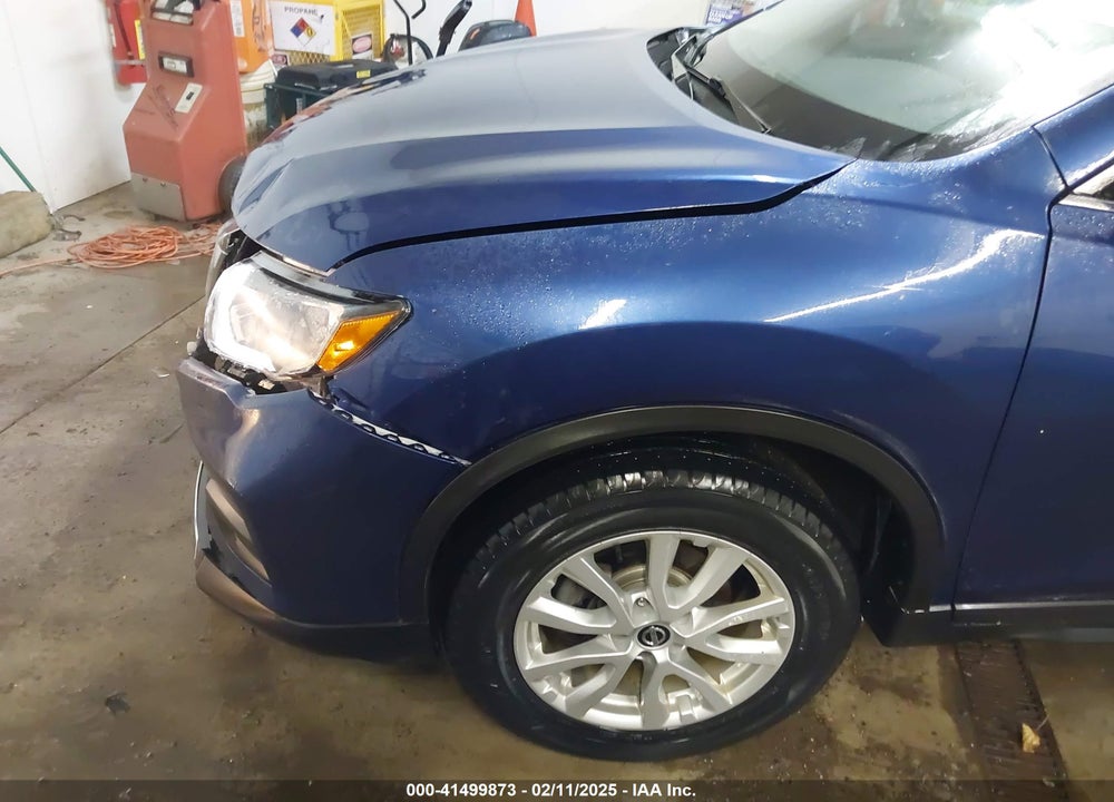 2018 NISSAN ROGUE SV VIN: 5N1AT2MV1JC792751