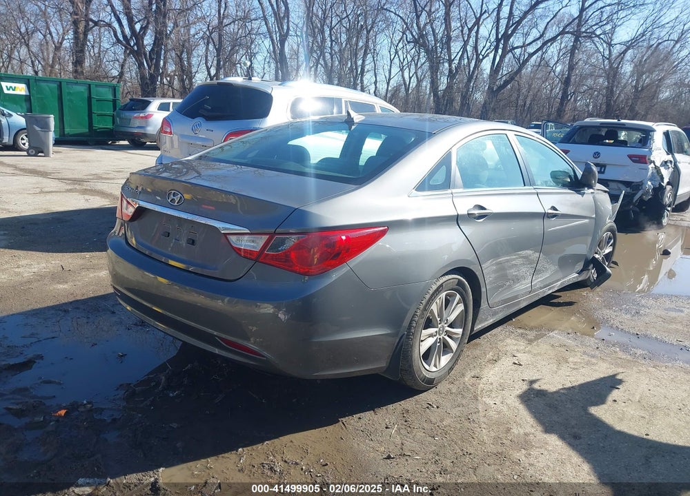 2011 HYUNDAI SONATA VIN: 5NPEB4AC8BH097051