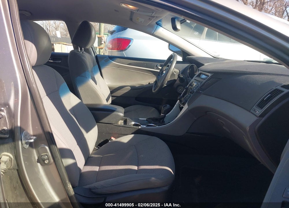 2011 HYUNDAI SONATA VIN: 5NPEB4AC8BH097051