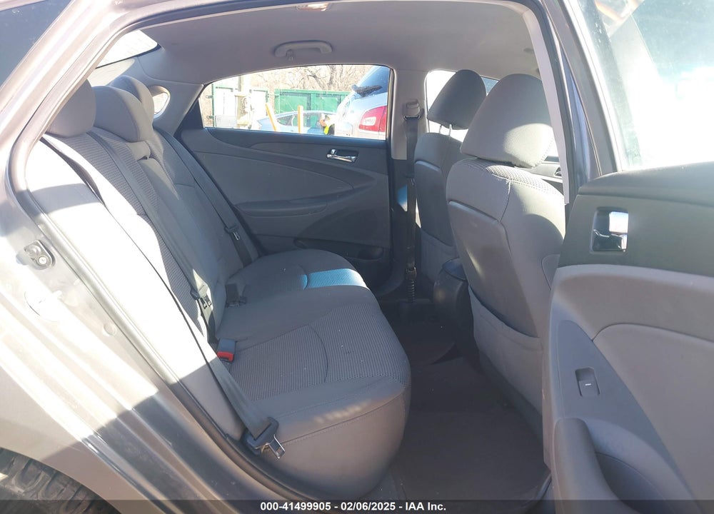 2011 HYUNDAI SONATA VIN: 5NPEB4AC8BH097051