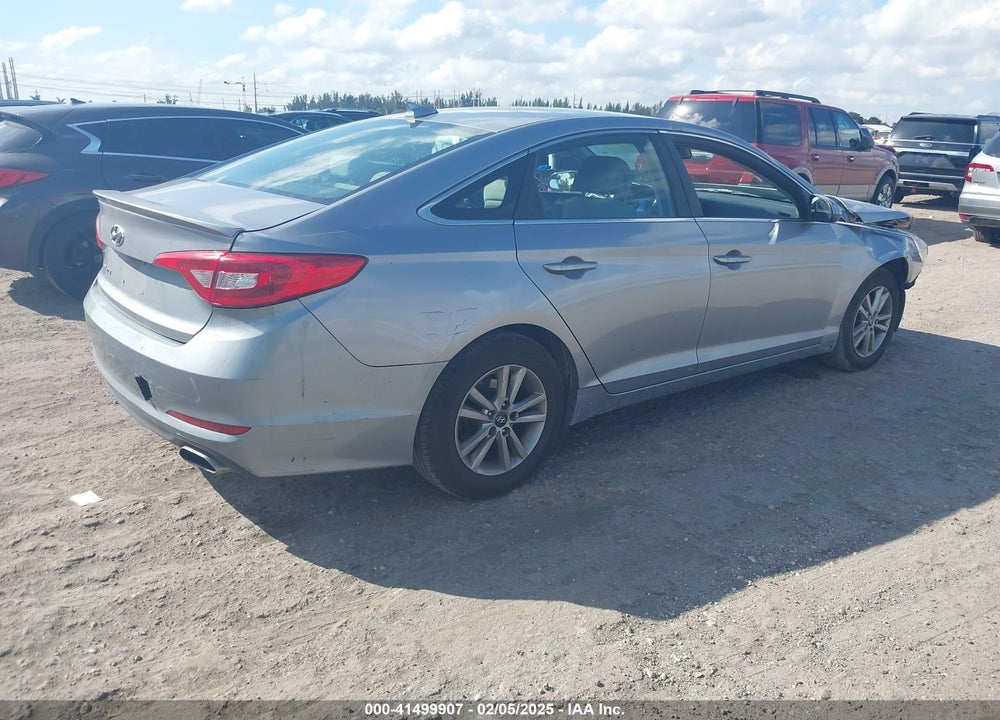 2016 HYUNDAI SONATA VIN: 5NPE24AF5GH287472