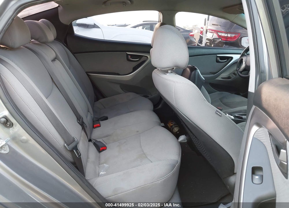 2013 HYUNDAI ELANTRA VIN: 5NPDH4AE8DH309977
