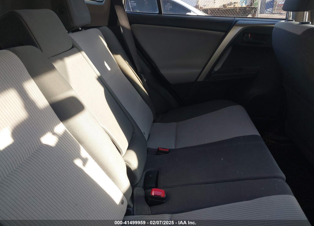 2015 TOYOTA RAV4 LE VIN: JTMZFREV4FJ031253