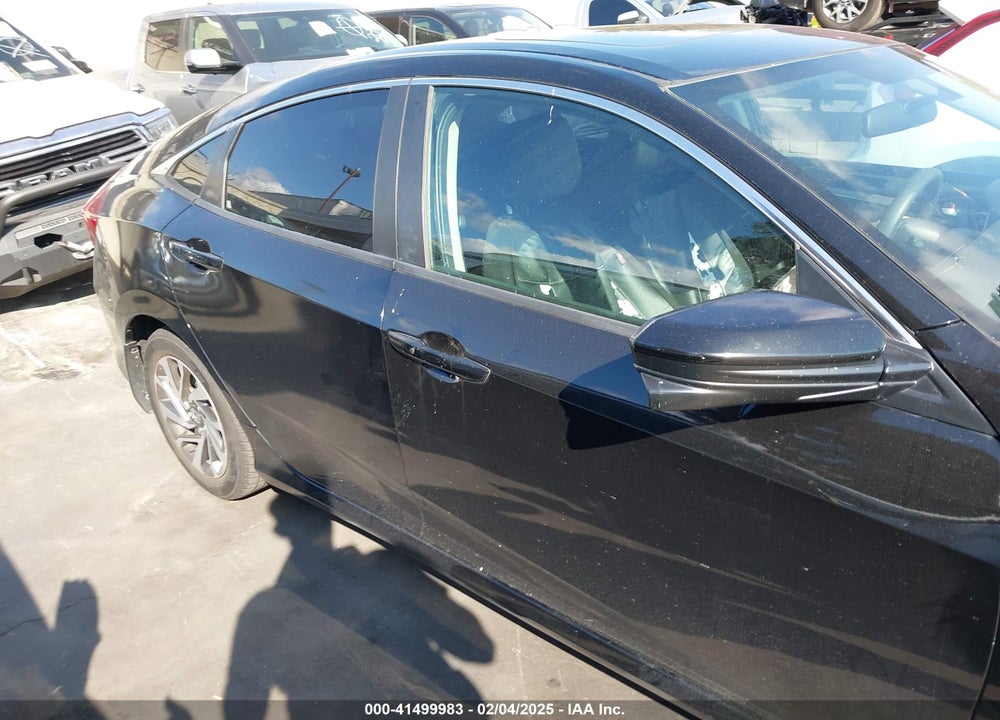 2016 HONDA CIVIC VIN: 2HGFC2F70GH537945