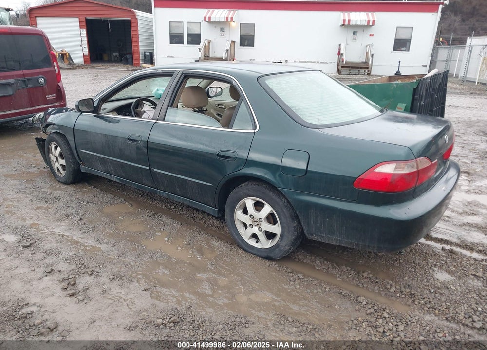 2000 HONDA ACCORD 2.3 SE VIN: 1HGCG5672YA083142