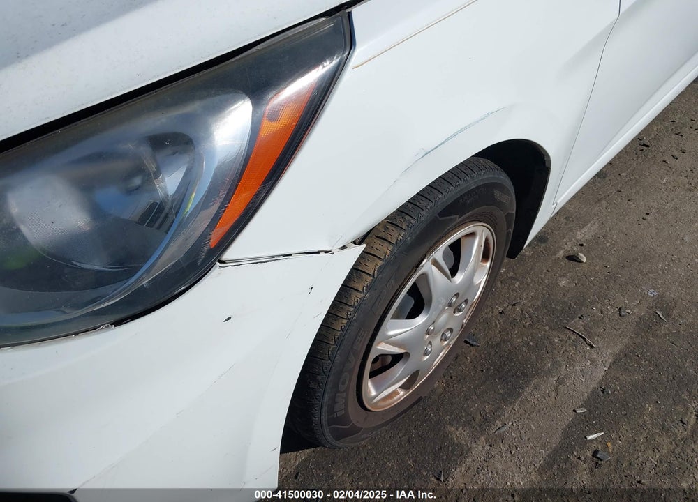 2013 HYUNDAI ACCENT VIN: KMHCT4AE6DU376010