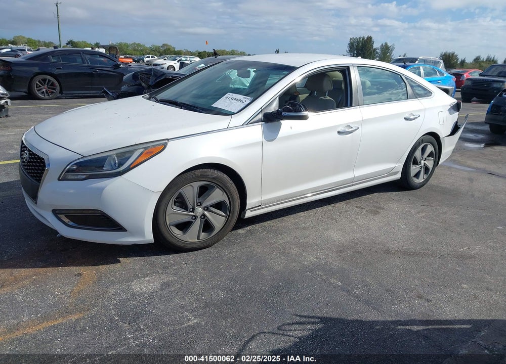 2016 HYUNDAI SONATA HYBRID VIN: KMHE34L13GA018114