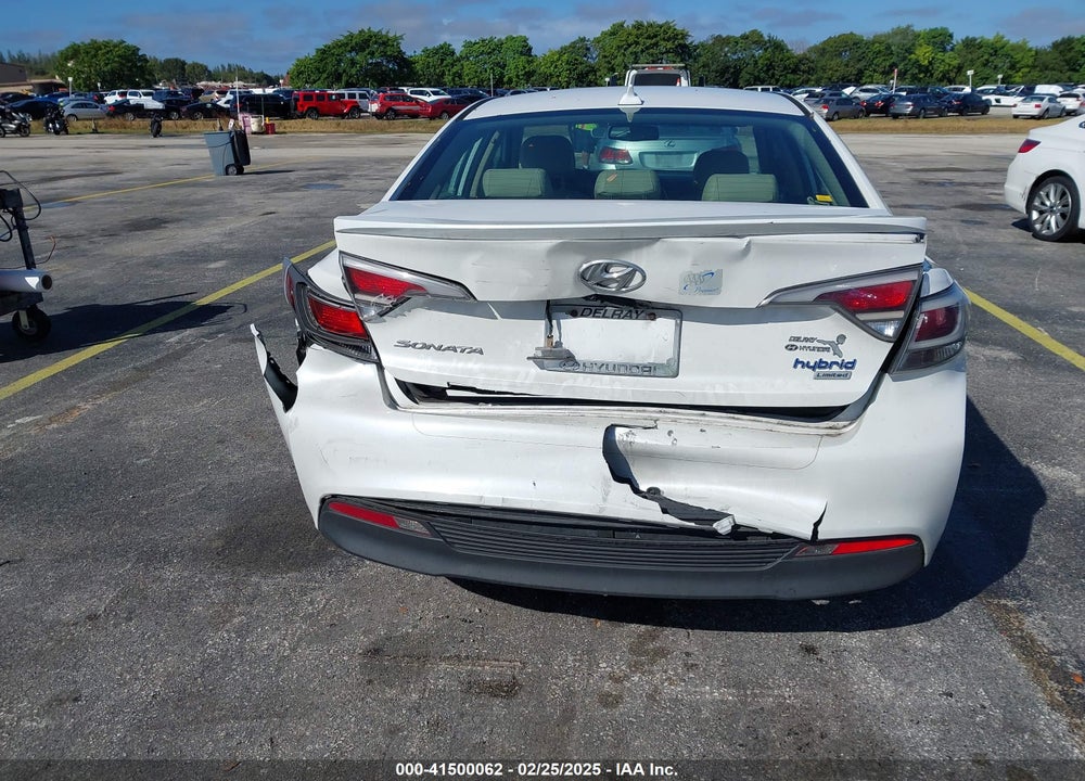 2016 HYUNDAI SONATA HYBRID VIN: KMHE34L13GA018114