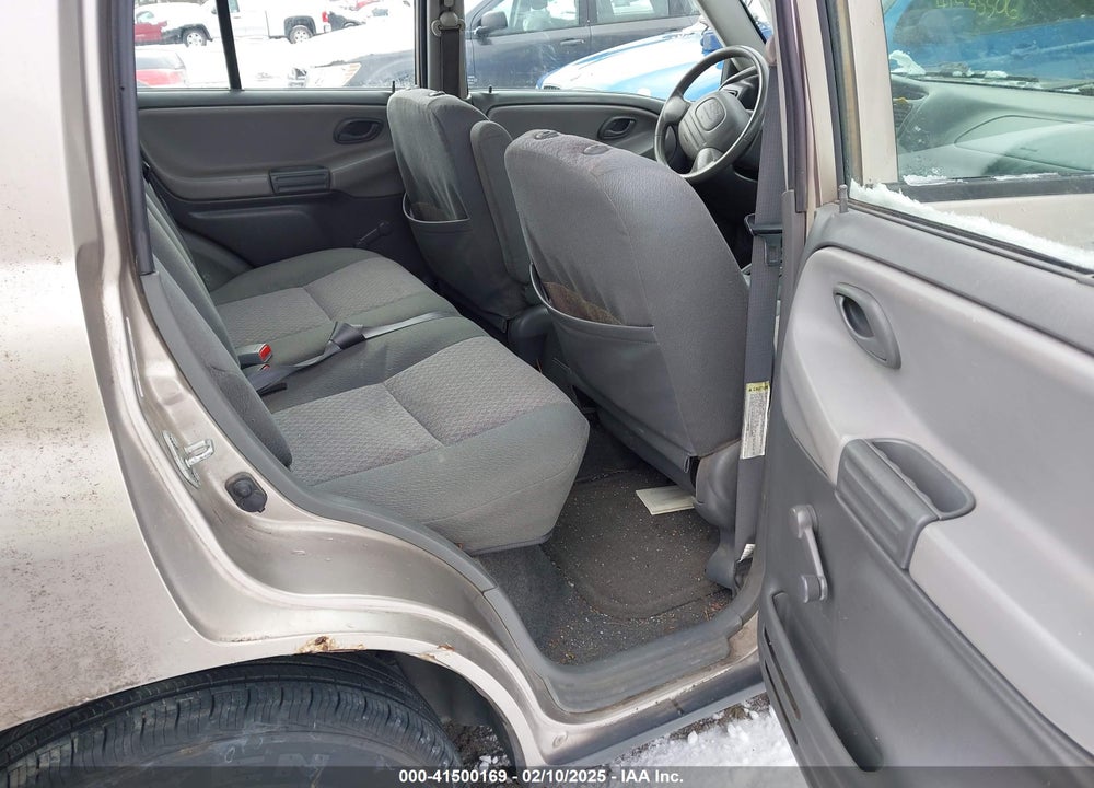 2003 CHEVROLET TRACKER HARD TOP BASE VIN: 2CNBJ13C236902478