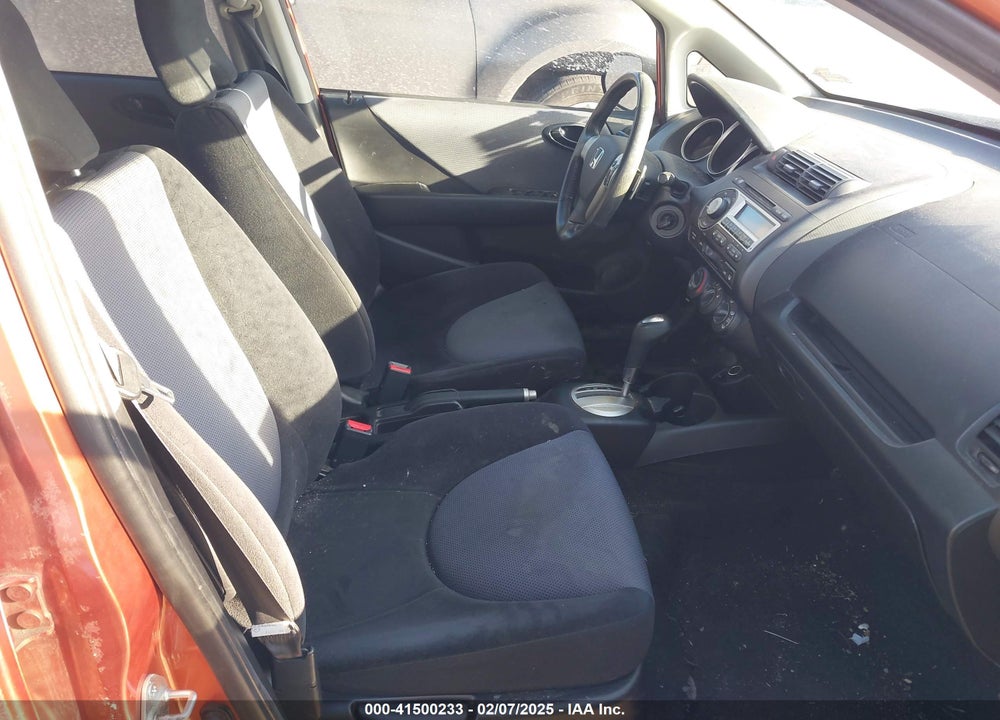 2007 HONDA FIT VIN: JHMGD38647S052919