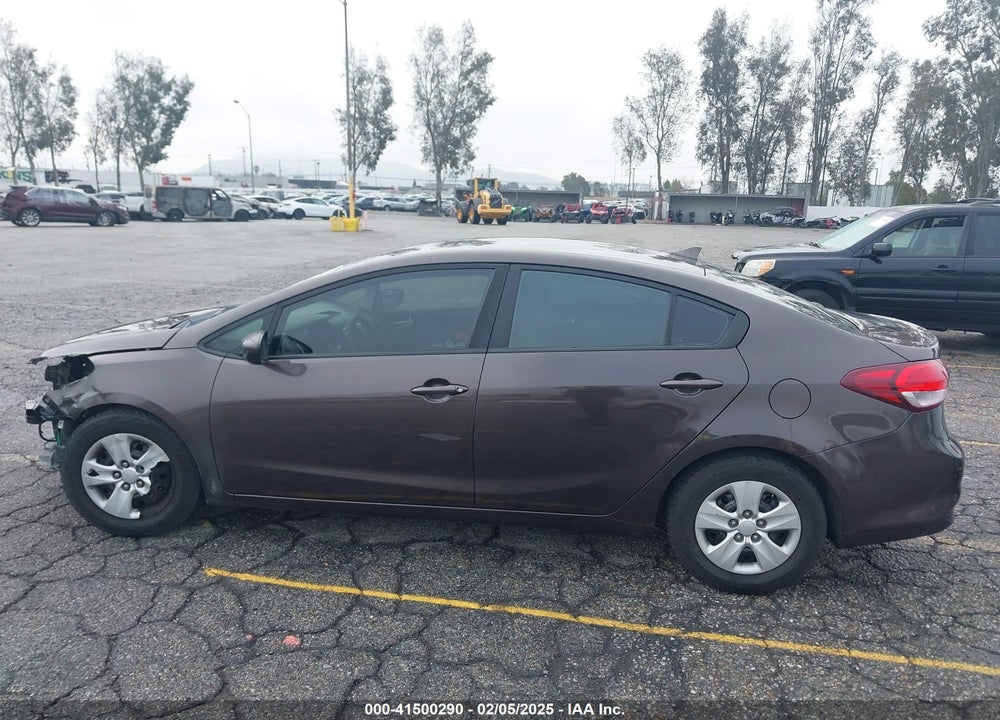 2018 KIA FORTE VIN: 3KPFK4A78JE168680