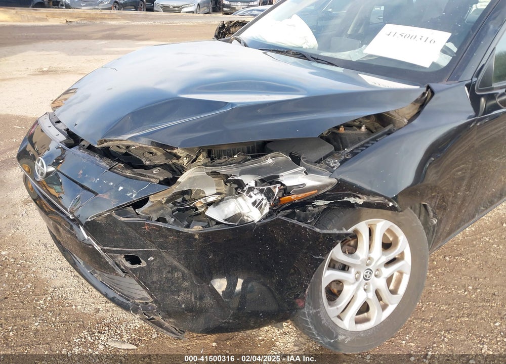2016 SCION IA VIN: 3MYDLBZV5GY137827