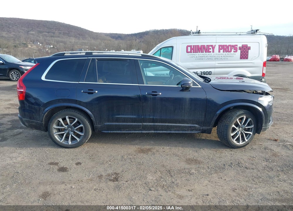 2017 VOLVO XC90 T6 MOMENTUM VIN: YV4A22PK5H1143594