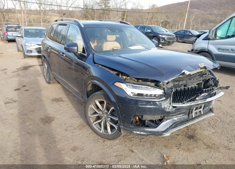 2017 VOLVO XC90 T6 MOMENTUM VIN: YV4A22PK5H1143594
