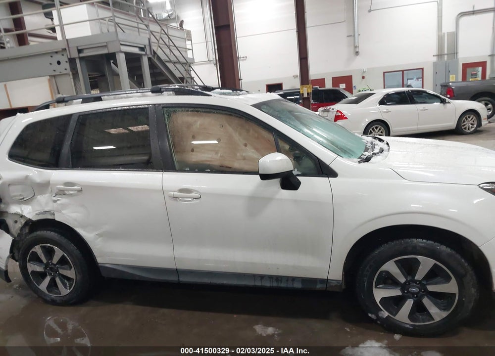 2017 SUBARU FORESTER 2.5I PREMIUM VIN: JF2SJAGC0HH581624