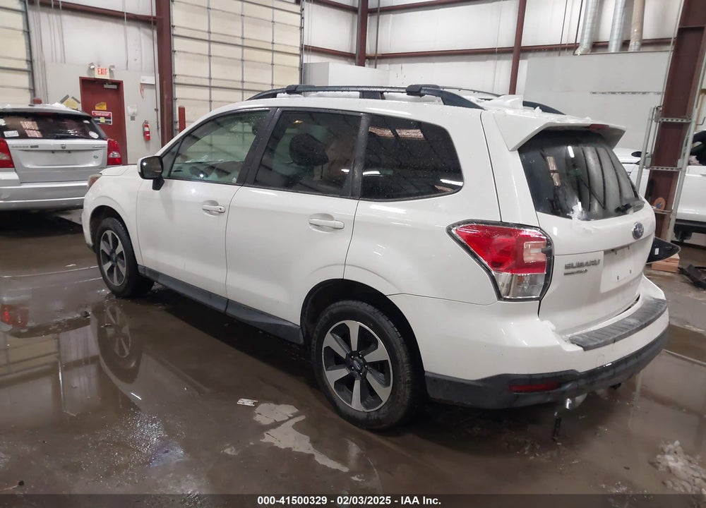 2017 SUBARU FORESTER 2.5I PREMIUM VIN: JF2SJAGC0HH581624