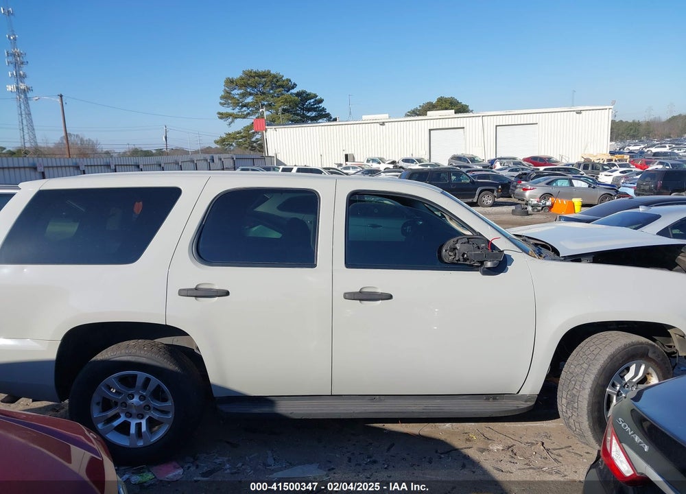 2009 CHEVROLET TAHOE VIN: 1GNEC03009R163269