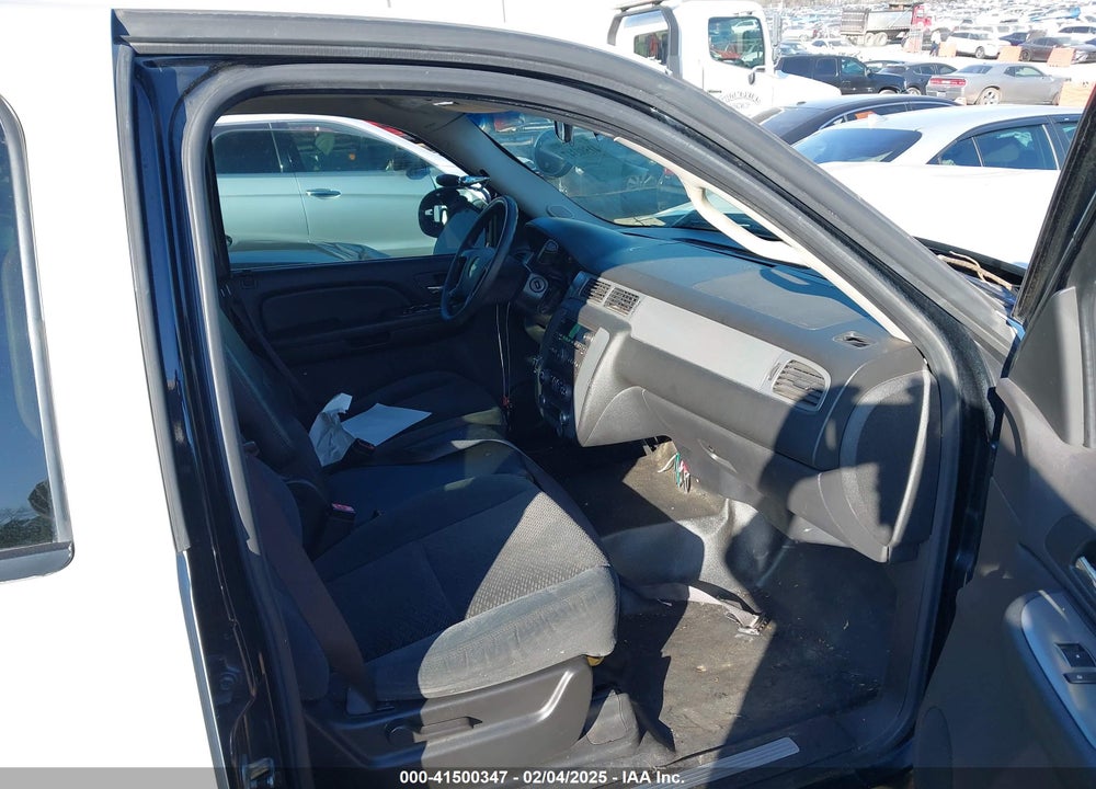 2009 CHEVROLET TAHOE VIN: 1GNEC03009R163269