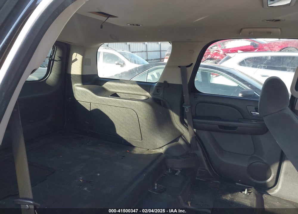 2009 CHEVROLET TAHOE VIN: 1GNEC03009R163269
