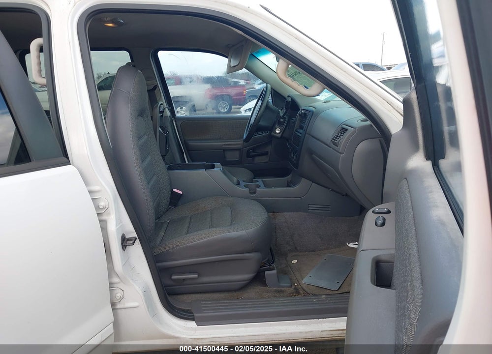 2002 FORD EXPLORER XLS VIN: 1FMZU62E52UB15238