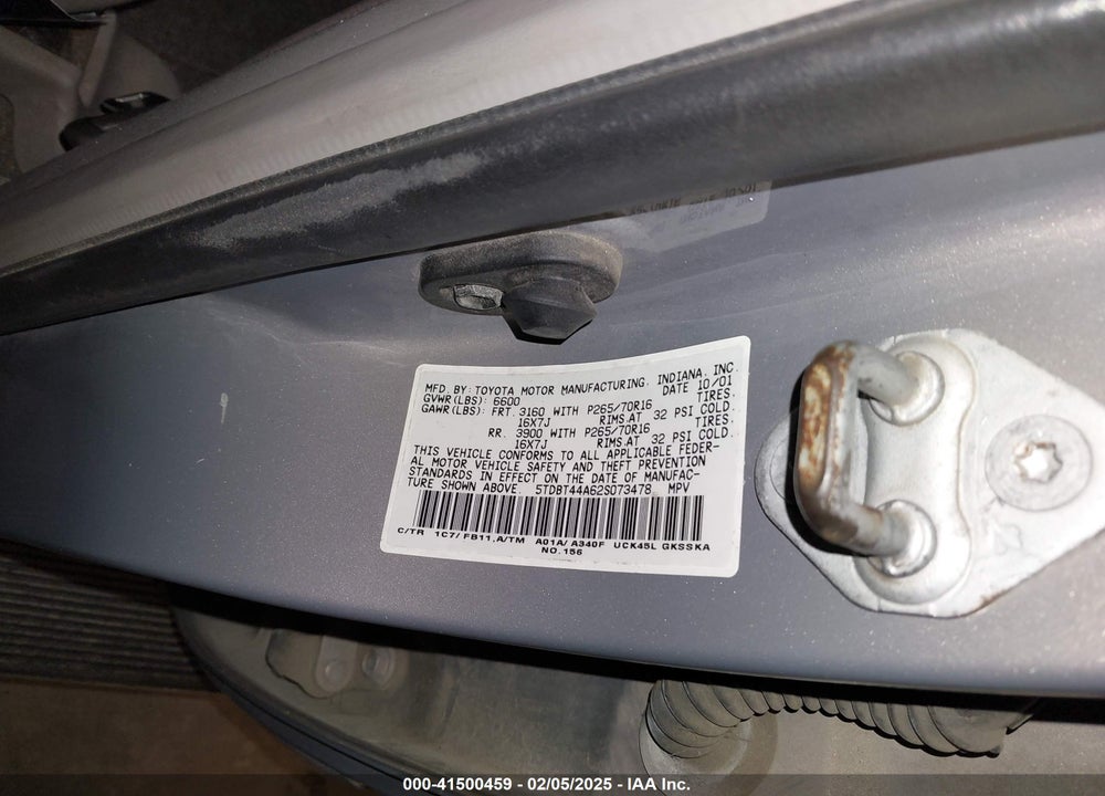 2002 TOYOTA SEQUOIA SR5 V8 VIN: 5TDBT44A62S073478