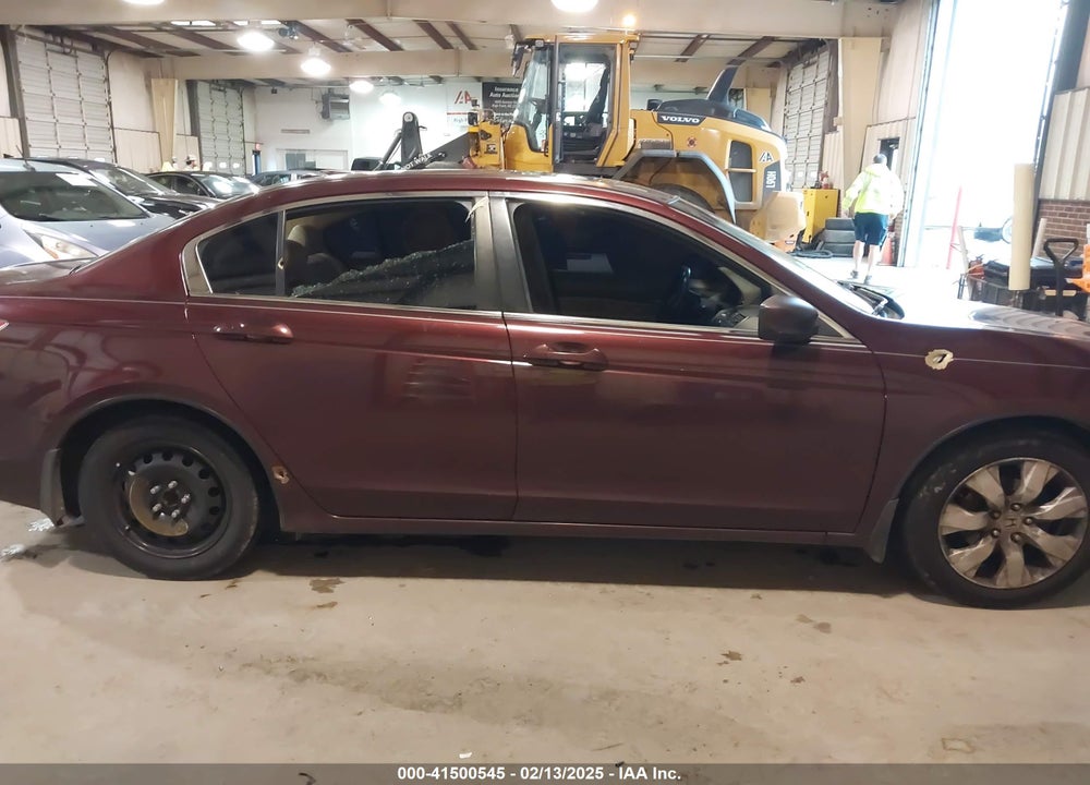 2010 HONDA ACCORD 2.4 EX-L VIN: 1HGCP2F82AA116685