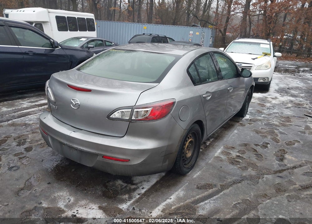 2012 MAZDA MAZDA3 VIN: JM1BL1UG9C1690469