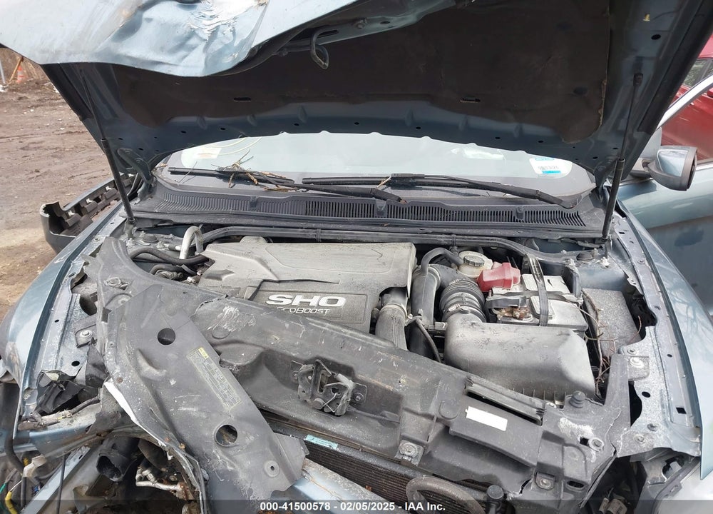 2010 FORD TAURUS VIN: 1FAHP2KT8AG123108
