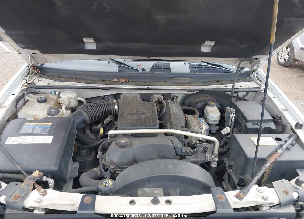 2004 GMC ENVOY XUV SLE VIN: 1GKES12S846143483