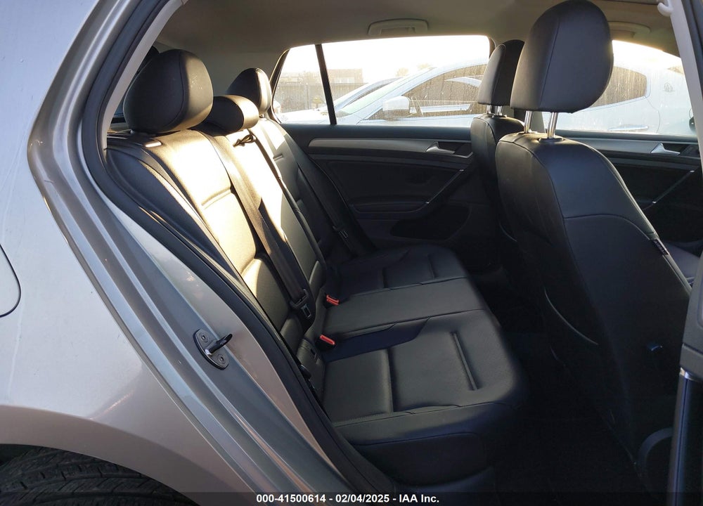 2017 VOLKSWAGEN GOLF TSI S 4-DOOR/TSI SE 4-DOOR/TSI SEL 4-DOOR/TSI WOLFSBURG EDITION 4-DOOR VIN: 3VW217AU7HM020297