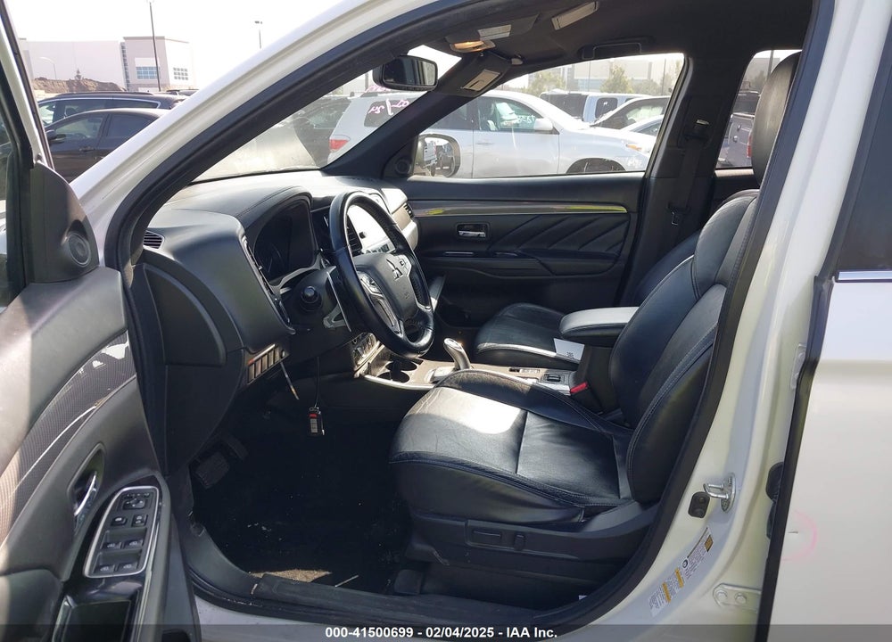 2019 MITSUBISHI OUTLANDER VIN: JA4J24A57KZ049706