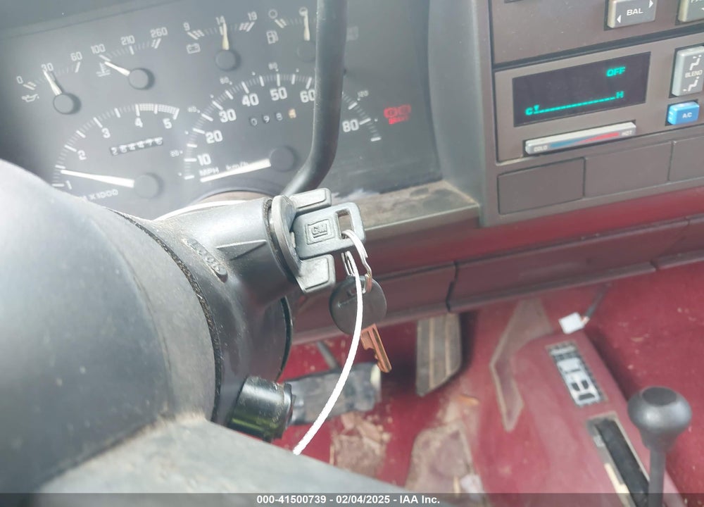 1991 GMC SIERRA K1500 VIN: 2GTEK19K4M1552847