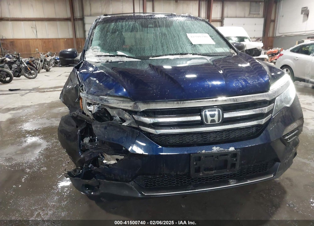 2017 HONDA PILOT TOURING VIN: 5FNYF6H9XHB070903