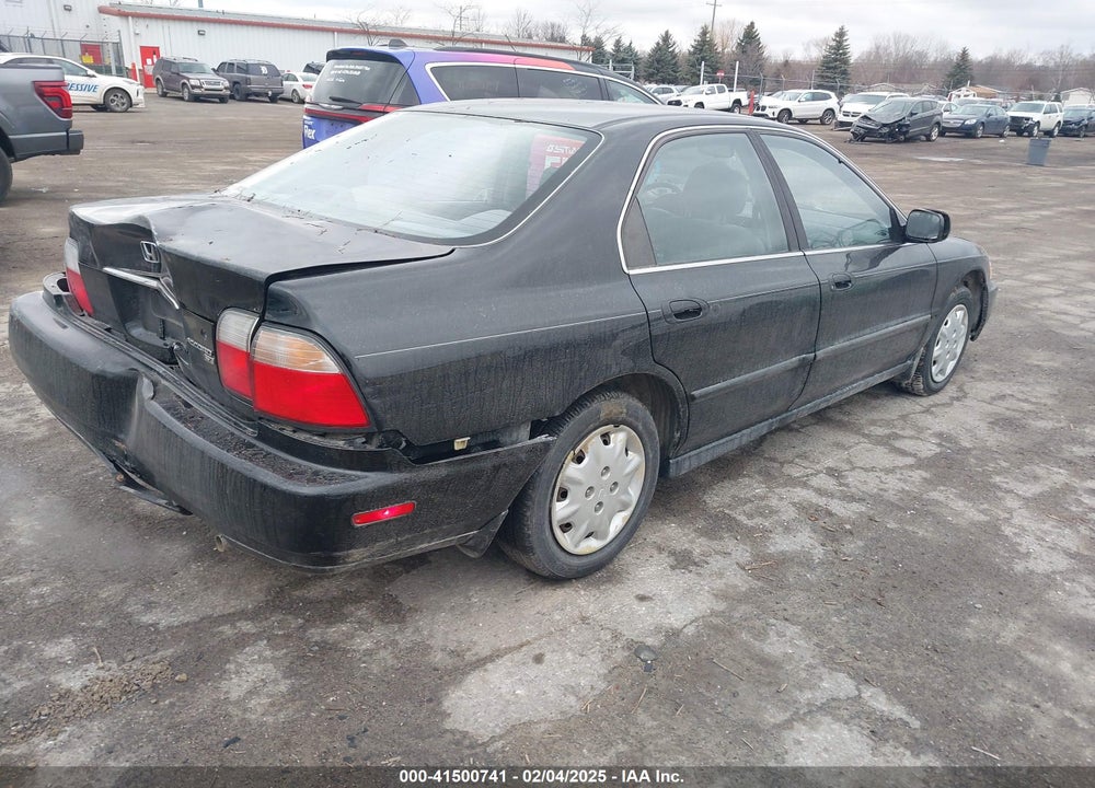 1996 HONDA ACCORD LX/EX VIN: 1HGCD5637TA254806