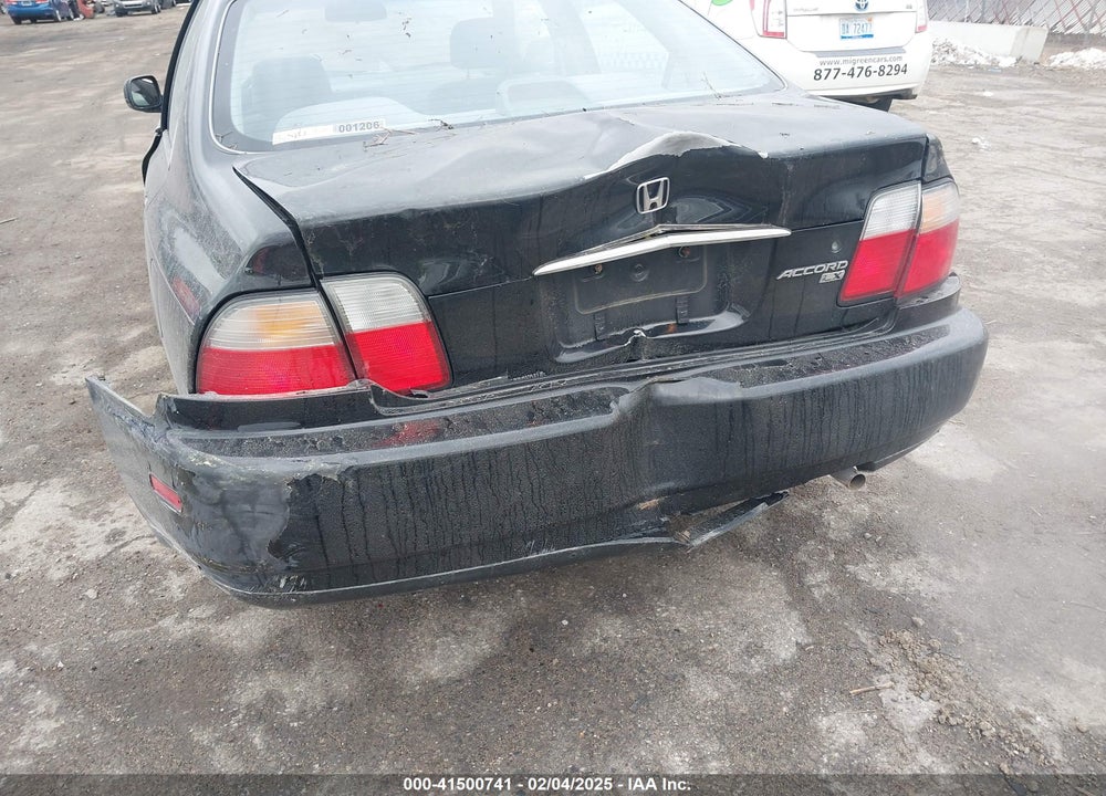 1996 HONDA ACCORD LX/EX VIN: 1HGCD5637TA254806