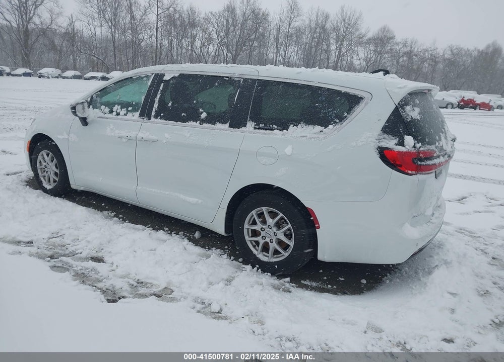 2024 CHRYSLER PACIFICA TOURING L VIN: 2C4RC1BGXRR116369