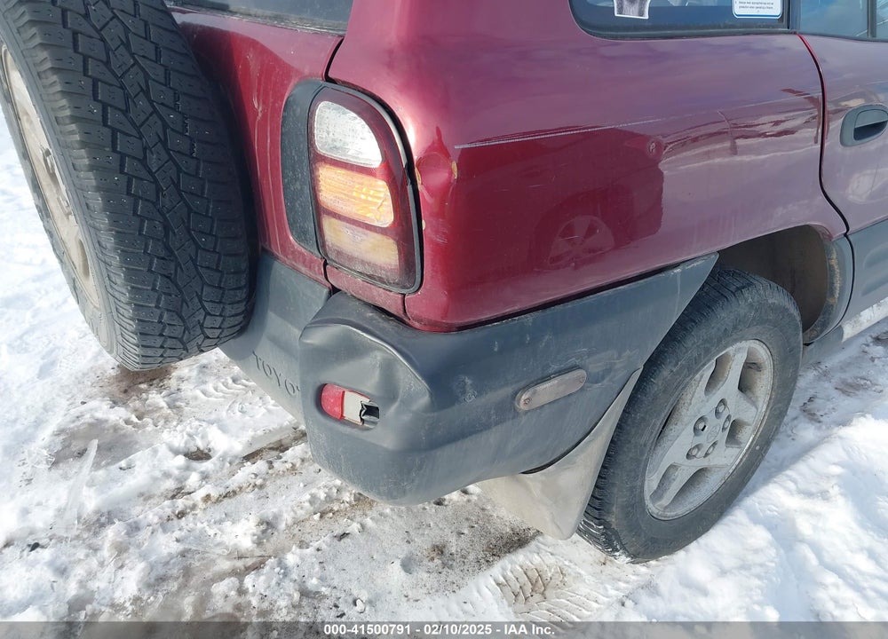 1998 TOYOTA RAV4 VIN: JT3HP10V3W7083136