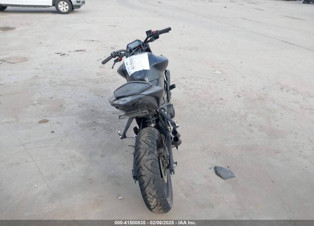 2021 YAMAHA MT-03 VIN: MH3RH20Y0MK005986