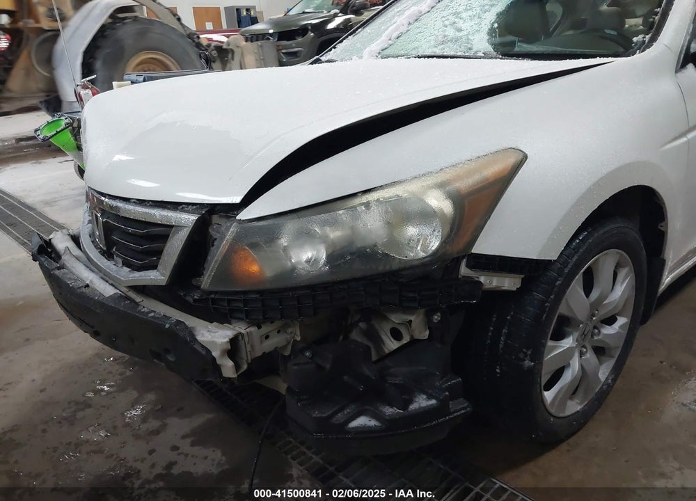 2008 HONDA ACCORD VIN: 1HGCP36848A034084
