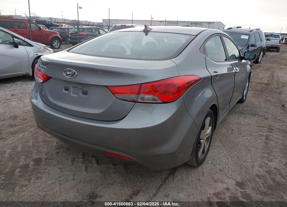 2013 HYUNDAI ELANTRA VIN: KMHDH4AE4DU499701