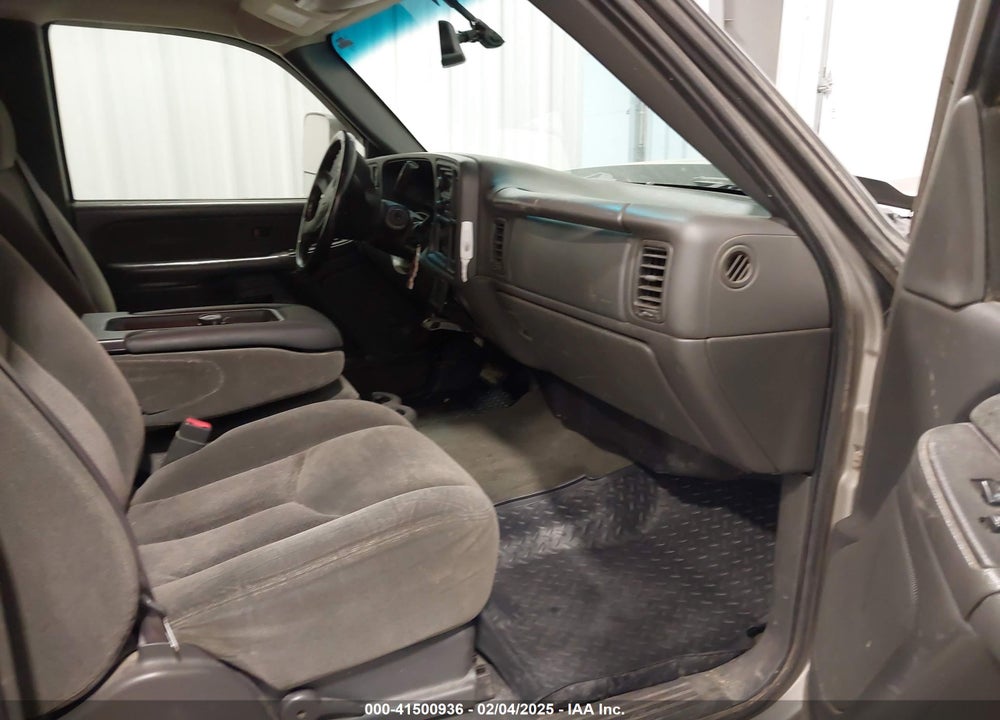 2003 CHEVROLET SILVERADO 2500HD LS VIN: 1GCHK23U13F164494