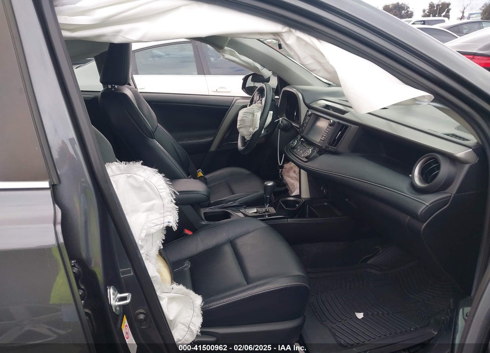 2018 TOYOTA RAV4 LIMITED/PLATINUM VIN: 2T3YFREV4JW501447