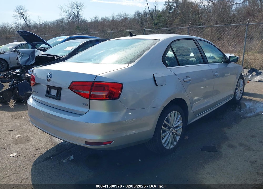 2015 VOLKSWAGEN JETTA VIN: 3VWD07AJ3FM242267