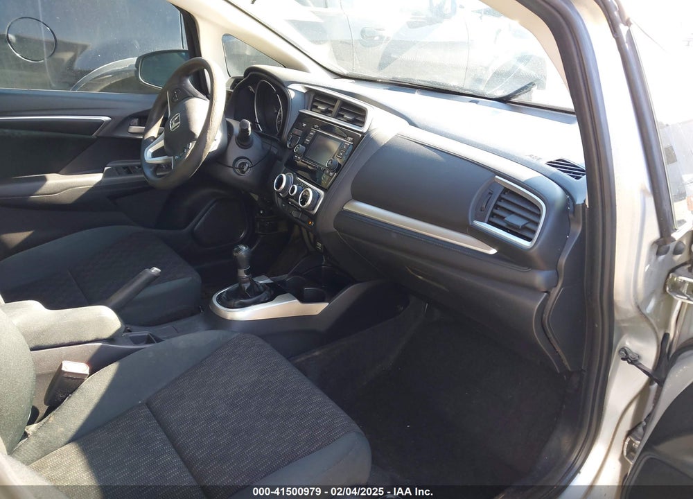 2015 HONDA FIT VIN: 3HGGK5G51FM737187